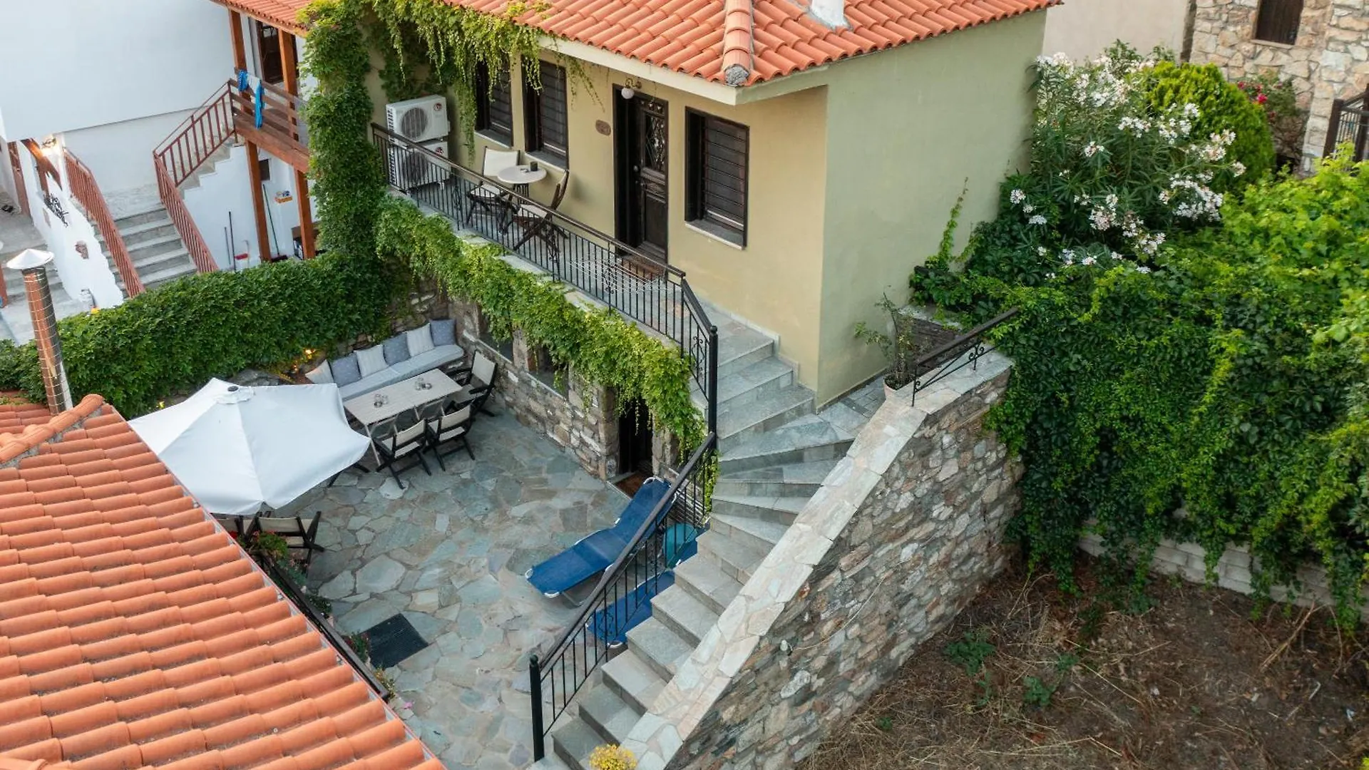 Oreiades Guesthouse Parthenón